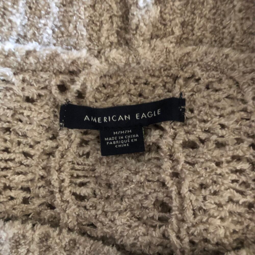 American Eagle Gray Cable Knit Sweater Medium Crochet Open Knit Cozy Pullover - Picture 6 of 11